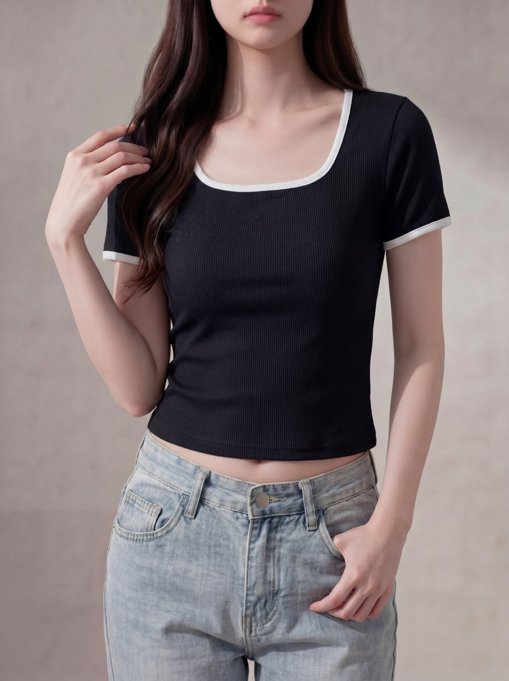 バイカラースクエアネックTシャツ