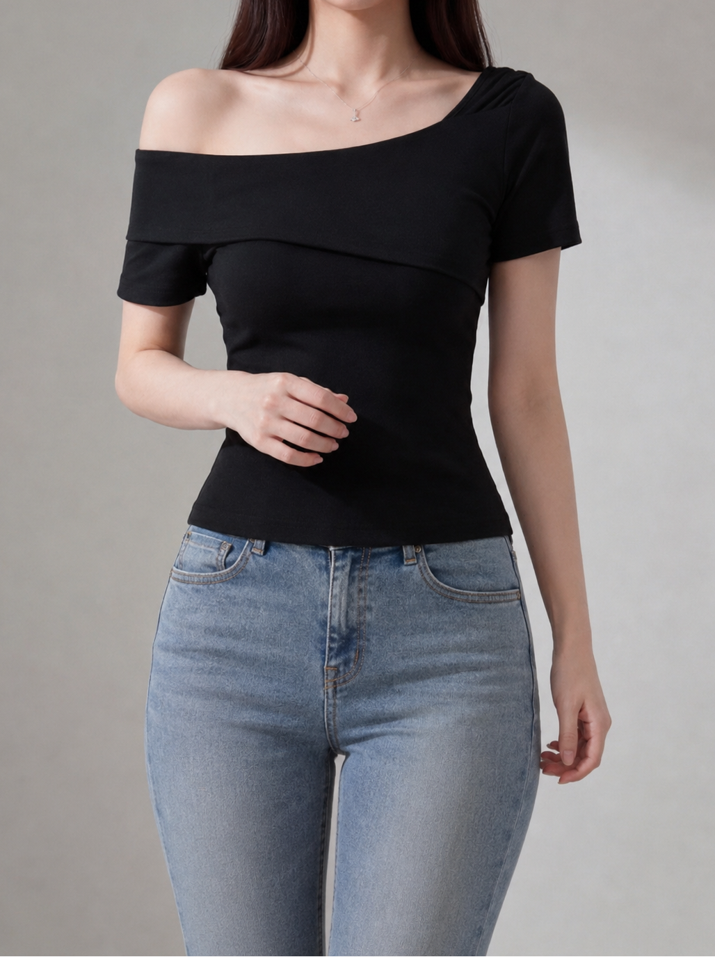 アシンメトリードレープTシャツ