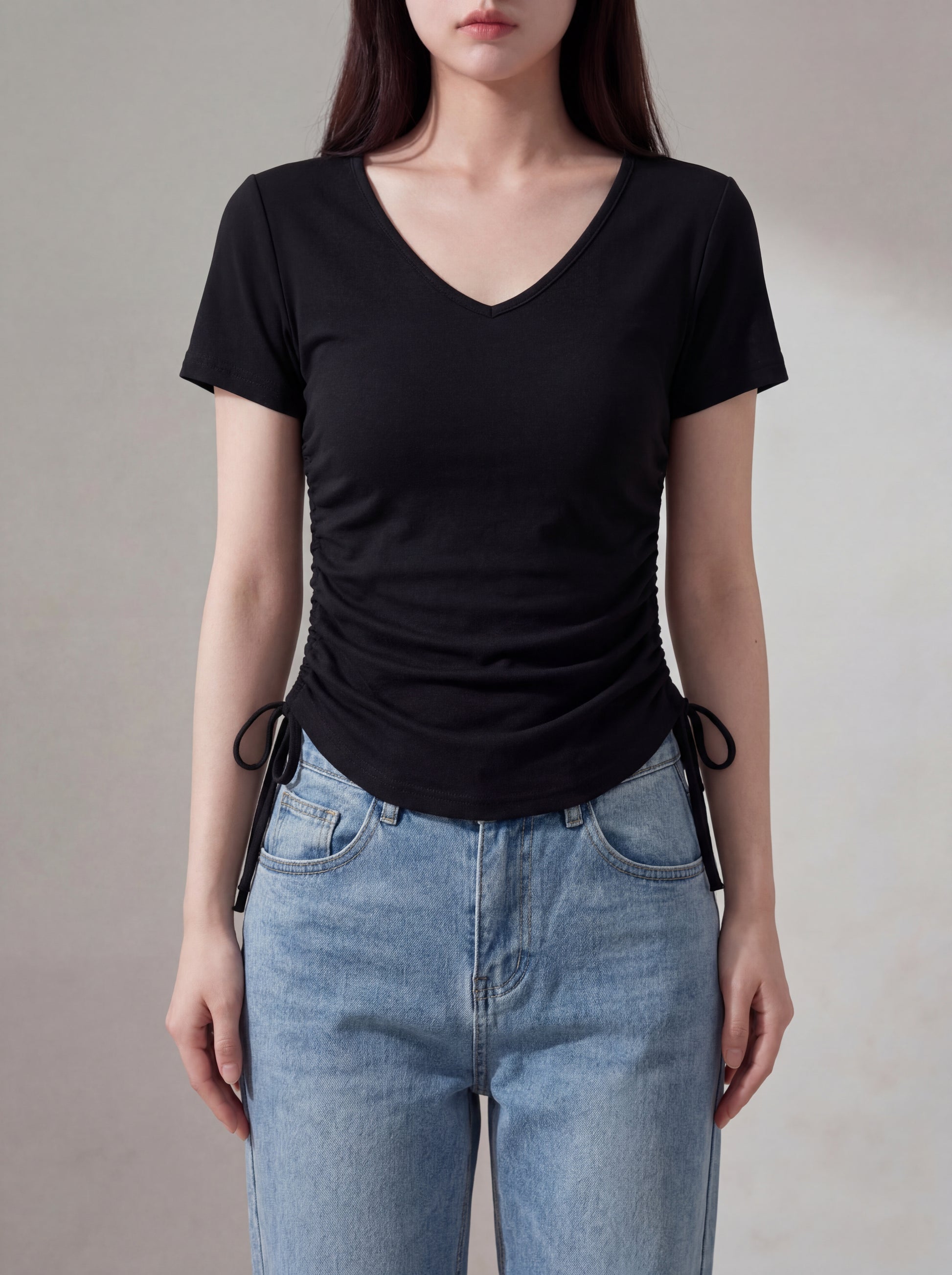 サイドギャザーVネックTシャツ