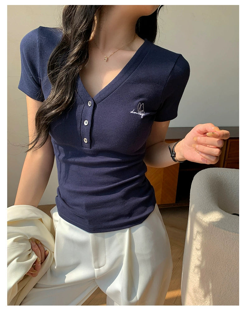 スリムフィットVネックリブTシャツ