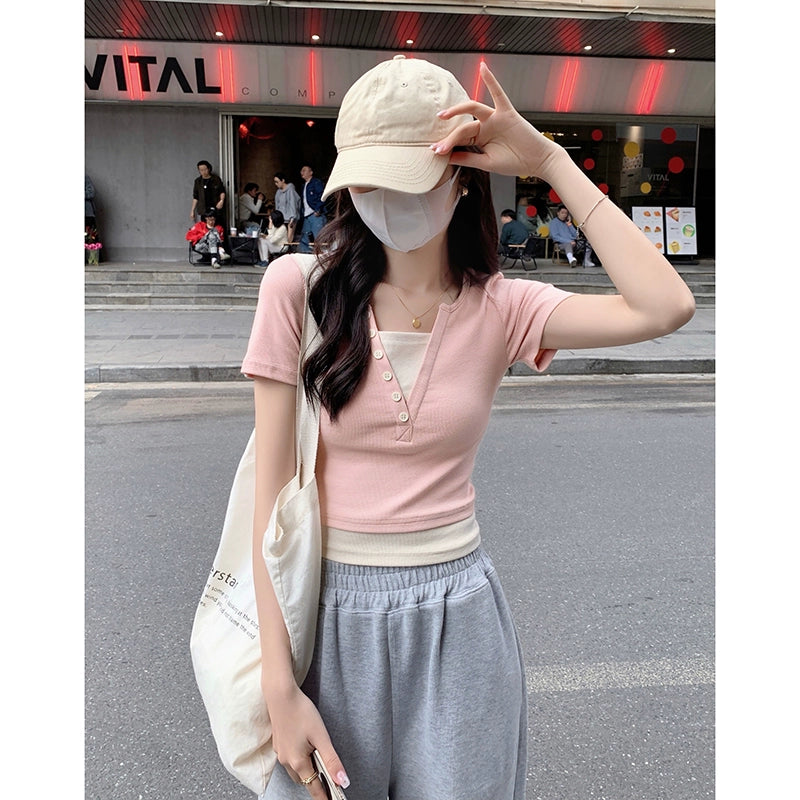 フェイク2ピースリブヘンリーネッククロップドTシャツ