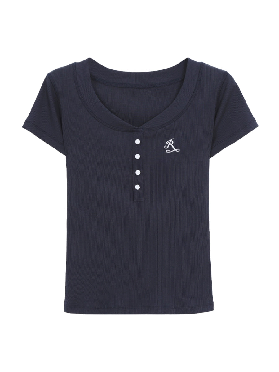 ネイビーVネックワンポイントTシャツ