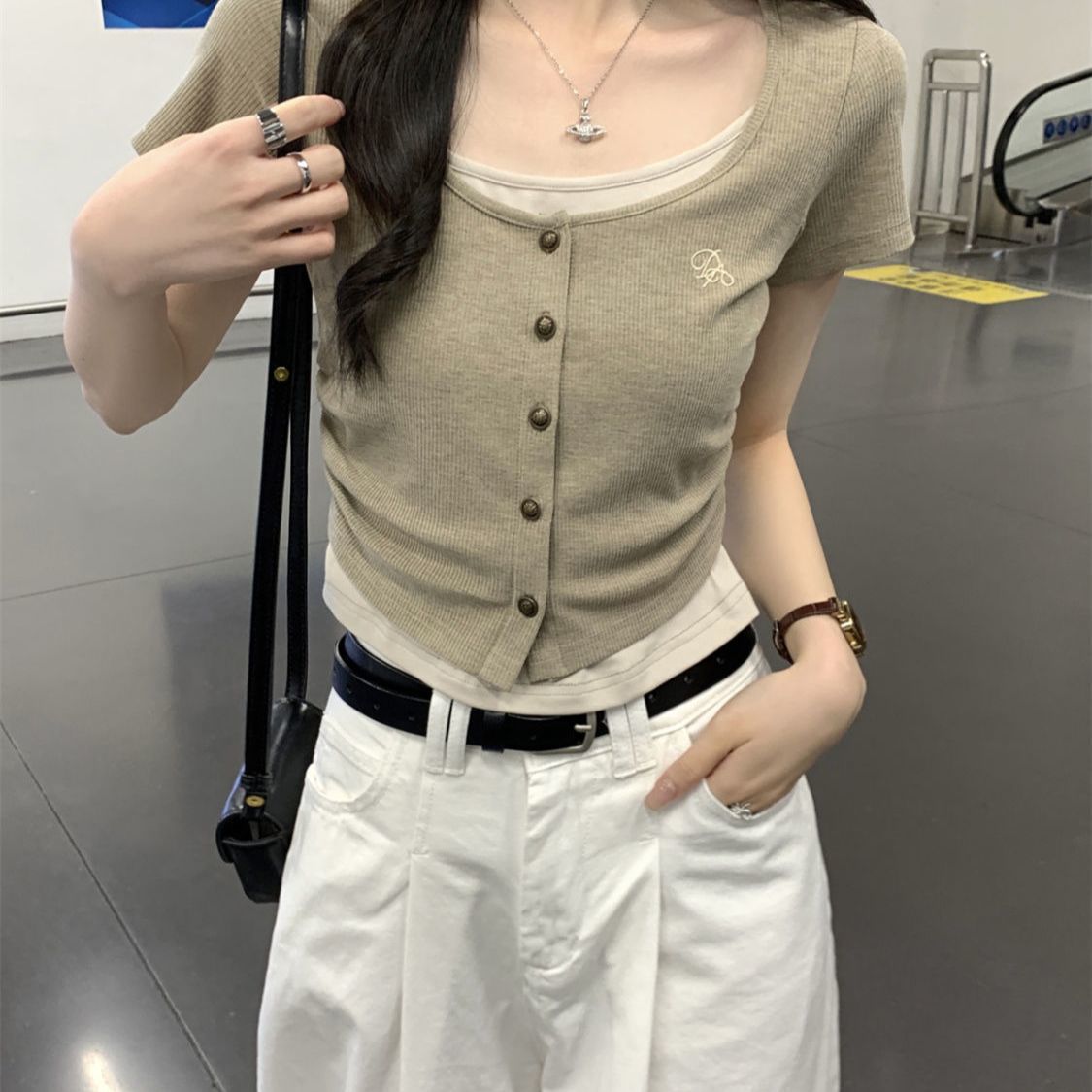 ナチュラルムードリブTシャツ