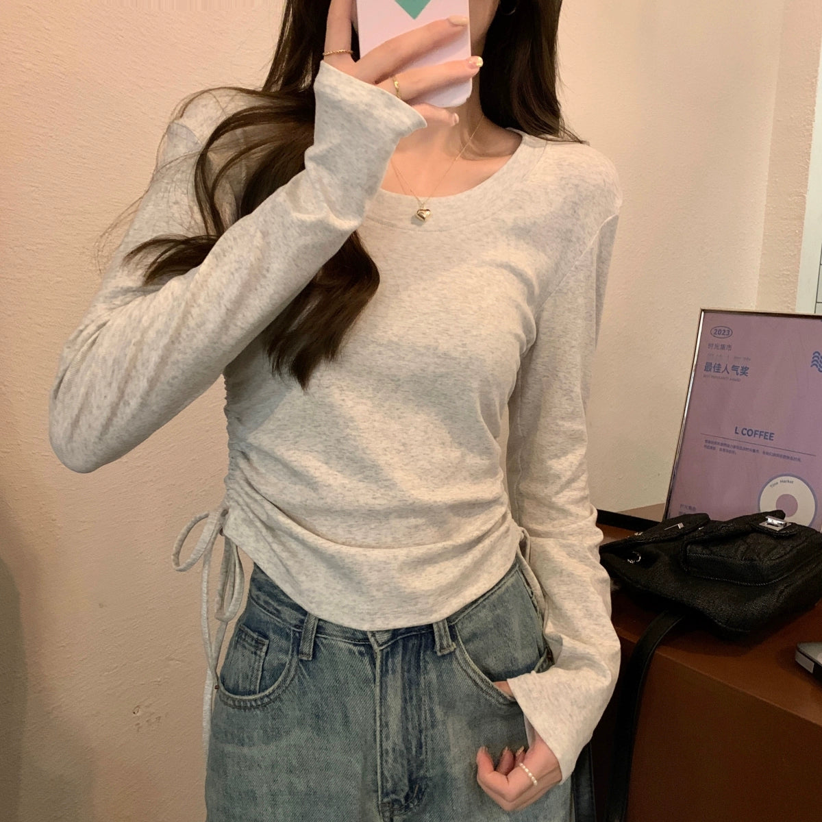 ラウンドネックギャザーロングTシャツ – SUTORE