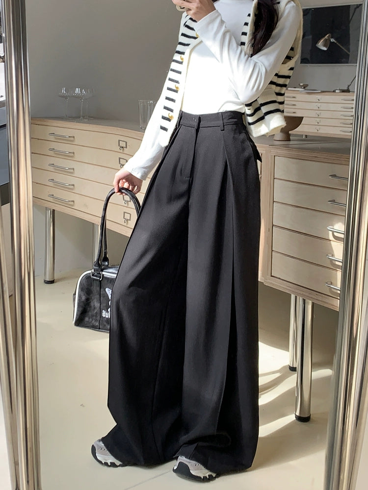 ハイウエストストレートタックワイドパンツ