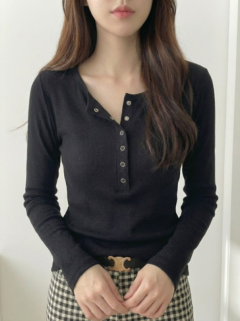 ハーフボタンラウンドネックロングTシャツ